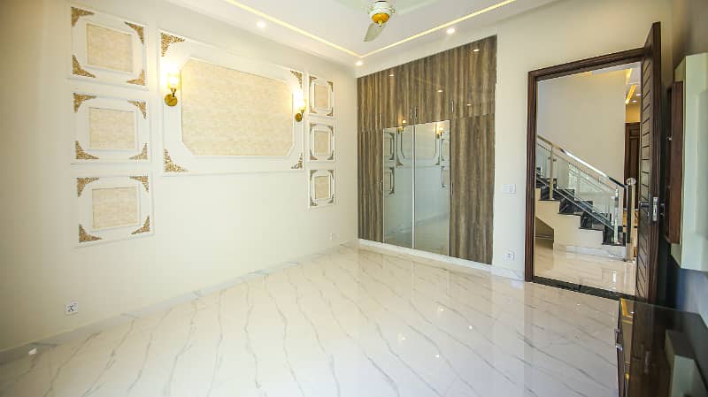 Cantt Properties offer 10 marla beautiful house availabel for rent in DHA phase 2 12