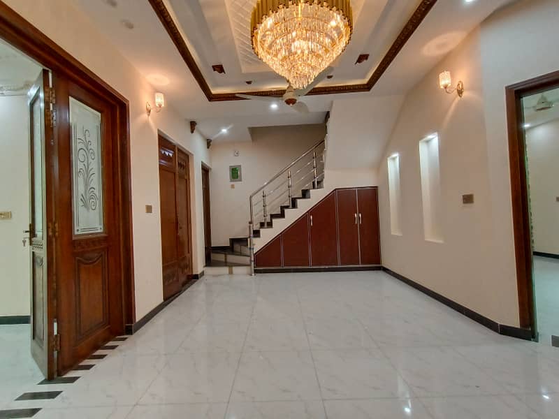 5 Marla Brand New Spanish Very Very Beautiful Luxury House For SALE In Johar Town Phase-2 Very Super Hot Ideal Location Walking Distance To Emporium Mall or Lahore Expo Center 3