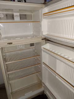 Old Refrigerator for sale/Japanese Fridge for urgent sale in Karachi