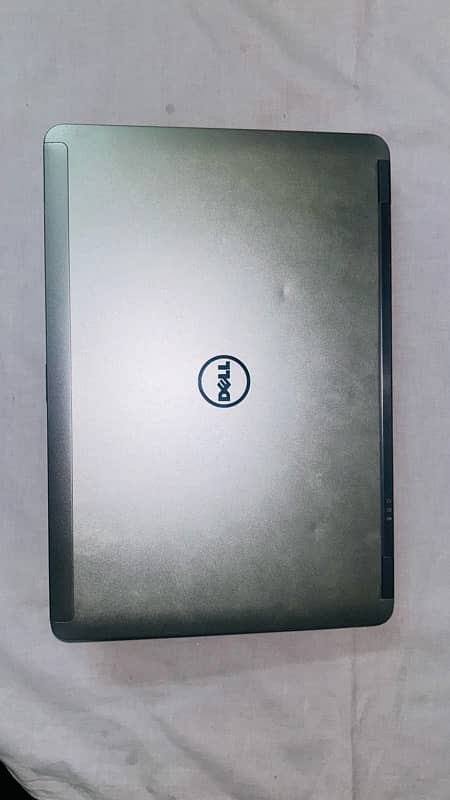 Dell latitude E6440 i5-4th gen 1