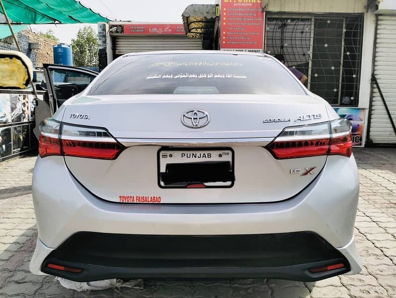 Toyota Corolla Altis x cvt-i 2023 6