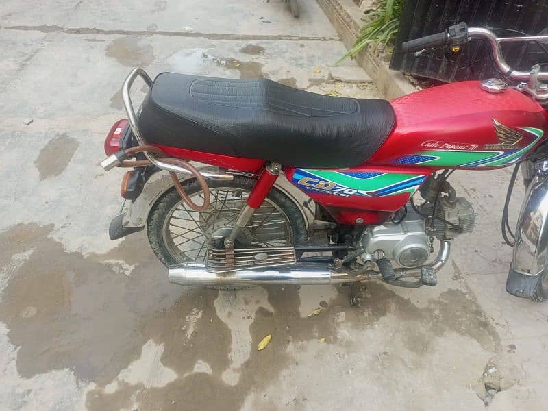 Honda CD 70 2018 in excellent condition 15