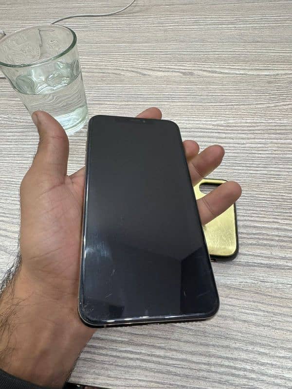 XS max PTA approved 256gb with box charger 2