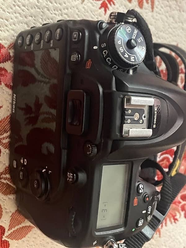 Nikon D7100 DSLR Body 0