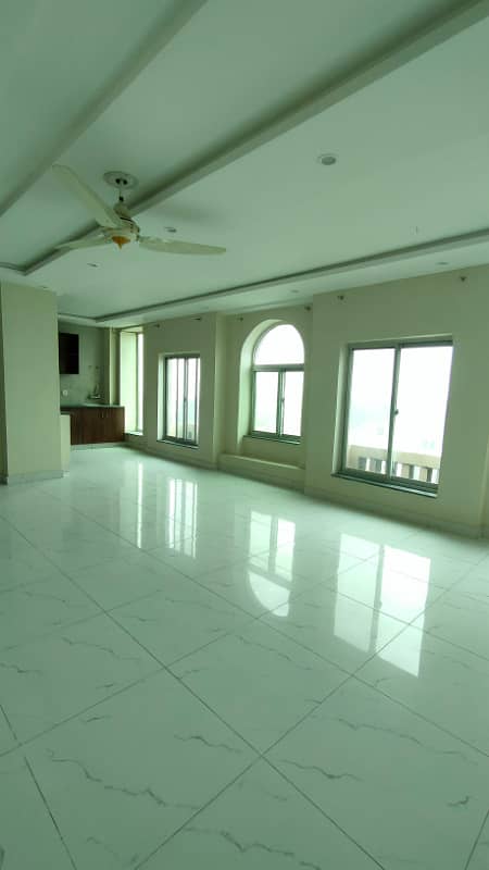 2 BED NON FURNISH APARTMENT AVAILEBAL FOR RENT IN BAHRIA TOWN LAHORE 10