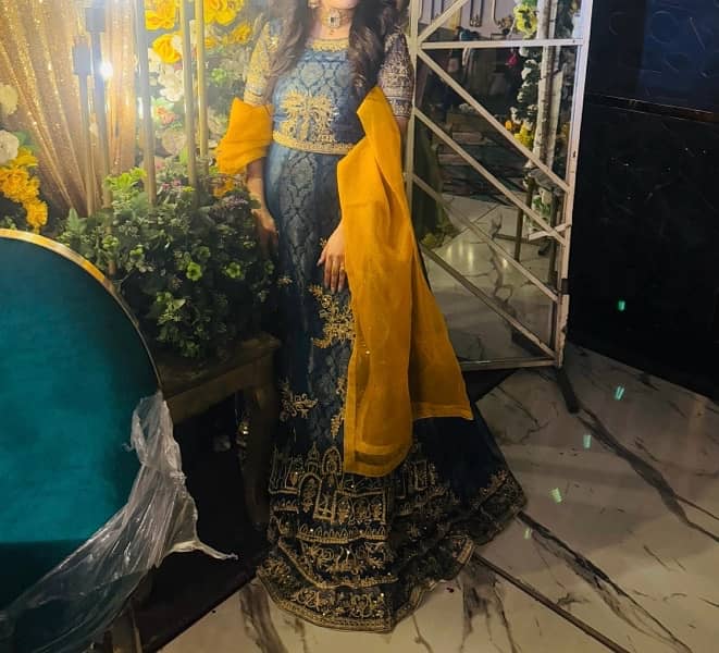 mehndi dress 0