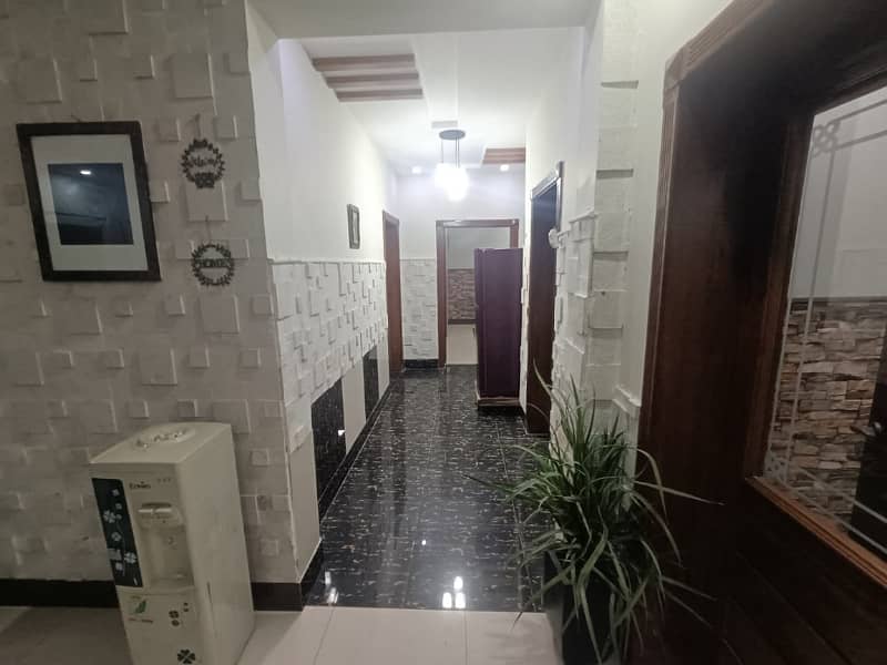 01 KANAL LIKE NEW FURNISHED LOWER PORTION AVAILEBAL FOR RENT IN BAHRIA TOWN LAHORE 2