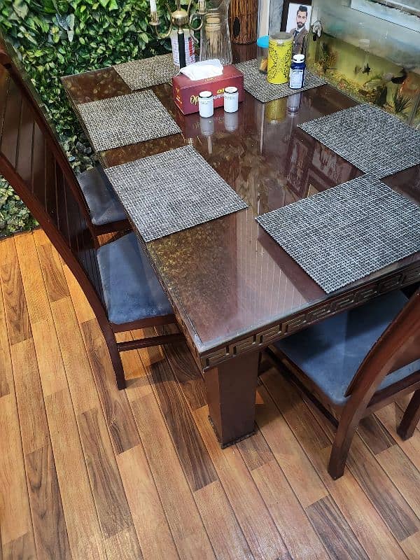 Dining Table With 6 Chairs 1