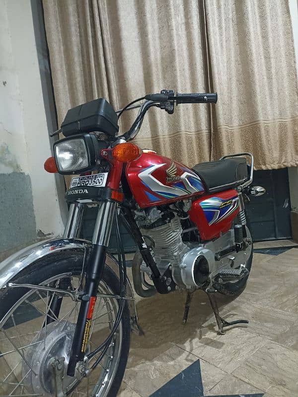 Honda CG 125 22/23 Model 0