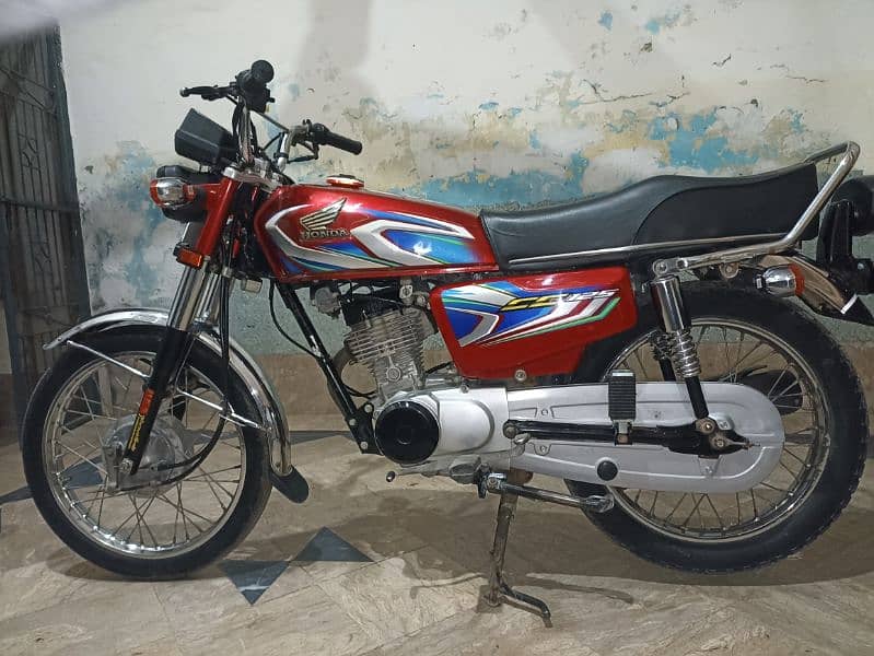 Honda CG 125 22/23 Model 1