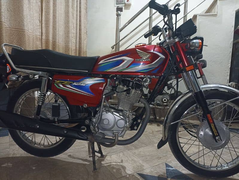 Honda CG 125 22/23 Model 2