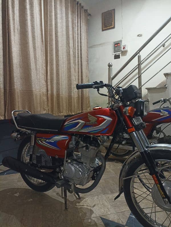 Honda CG 125 22/23 Model 6