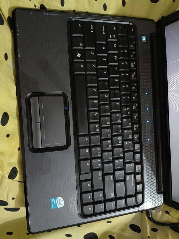 Used laptop hp compaq 2