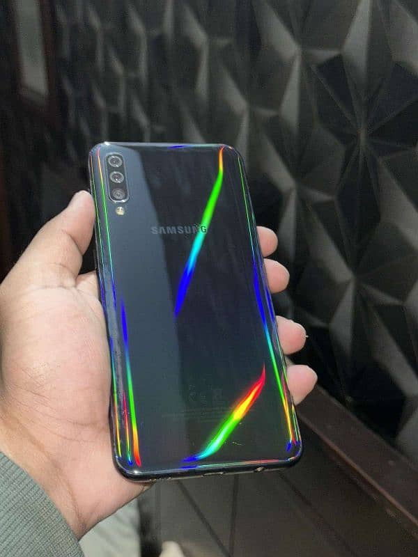 Samsung Galaxy A50 for sale 0