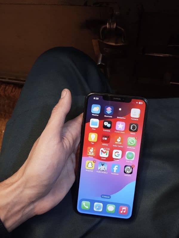 I phone xs Max 10/8 condition water pack all original 3