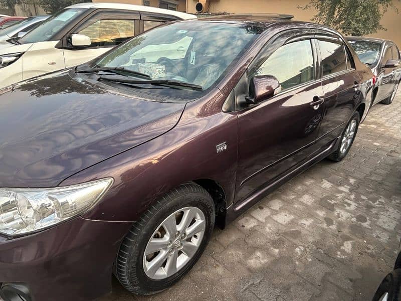 Toyota Corolla Altis 2013 4