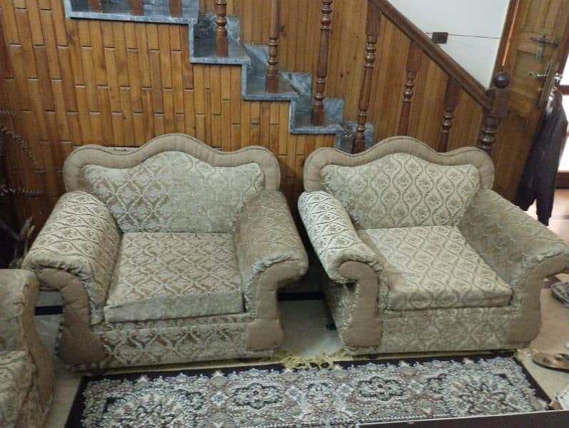 Sofa Set (Five Seater) 4