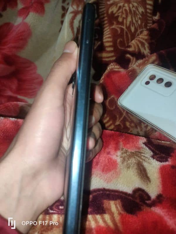 only phone and charger but phone kolea nahe han 4