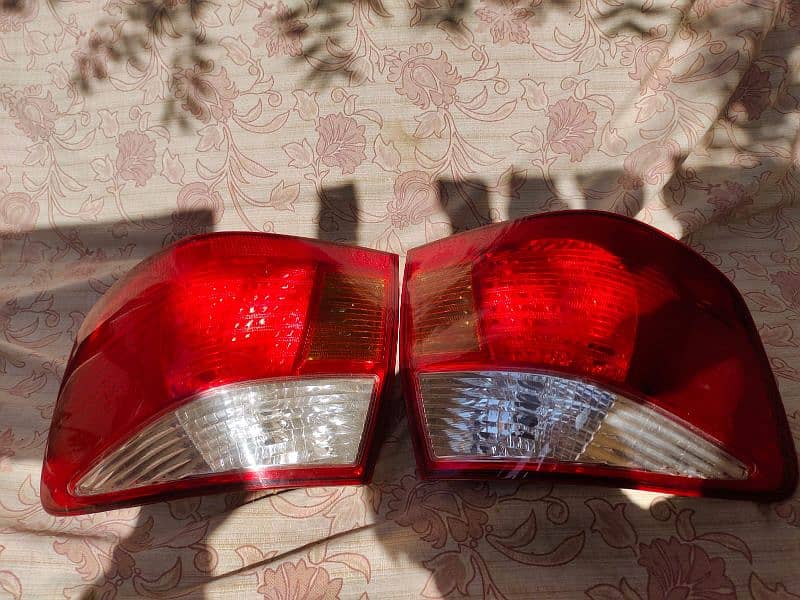 TAIL LIGHT TOYOTA PREMIO 2