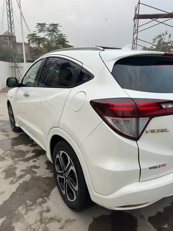 Honda Vezel 2015 9