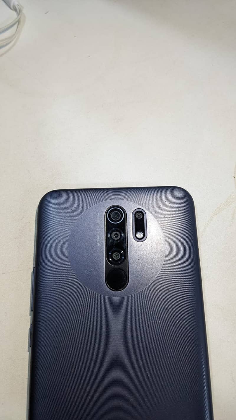 Xiaomi Redmi 9 4