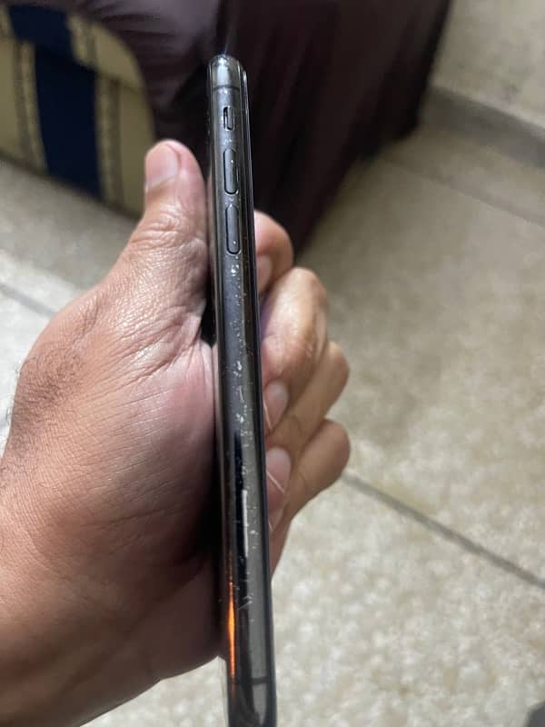 iPhone X 64GB Better Condition 9.5/10 6