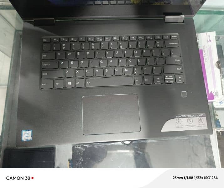 Lenovo Yoga 730-15 5