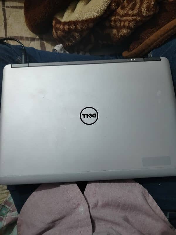 Dell latitudes E7440  core i7 4th generation laptop 1