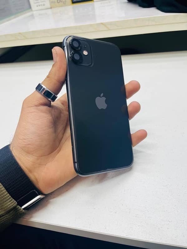 iPhone 11 Dual Offical PTA Approved 0