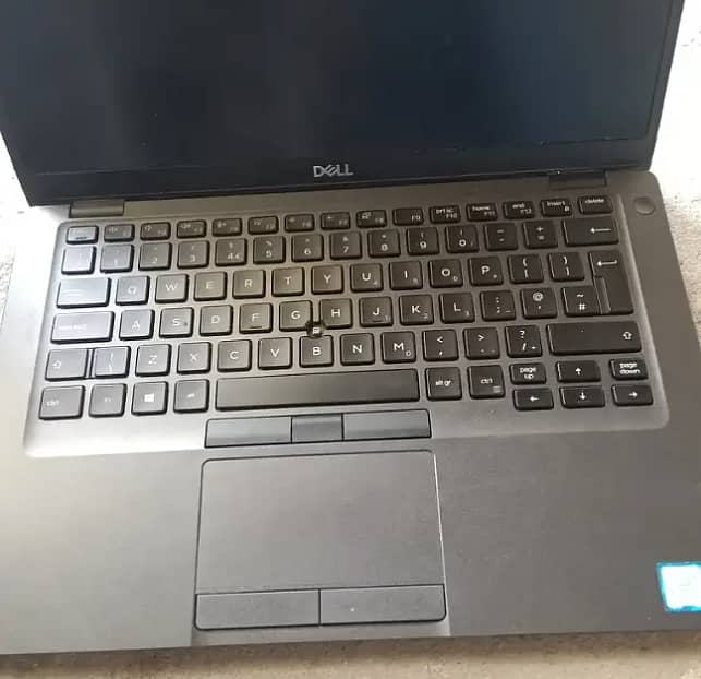 Dell laptop 256/8GB latitude 5400 4