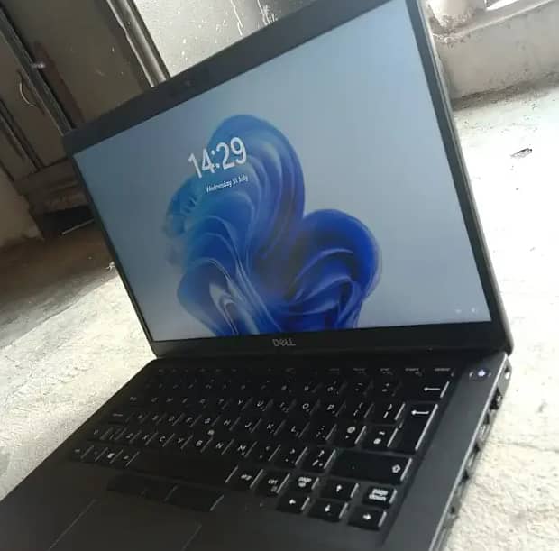 Dell laptop 256/8GB latitude 5400 5