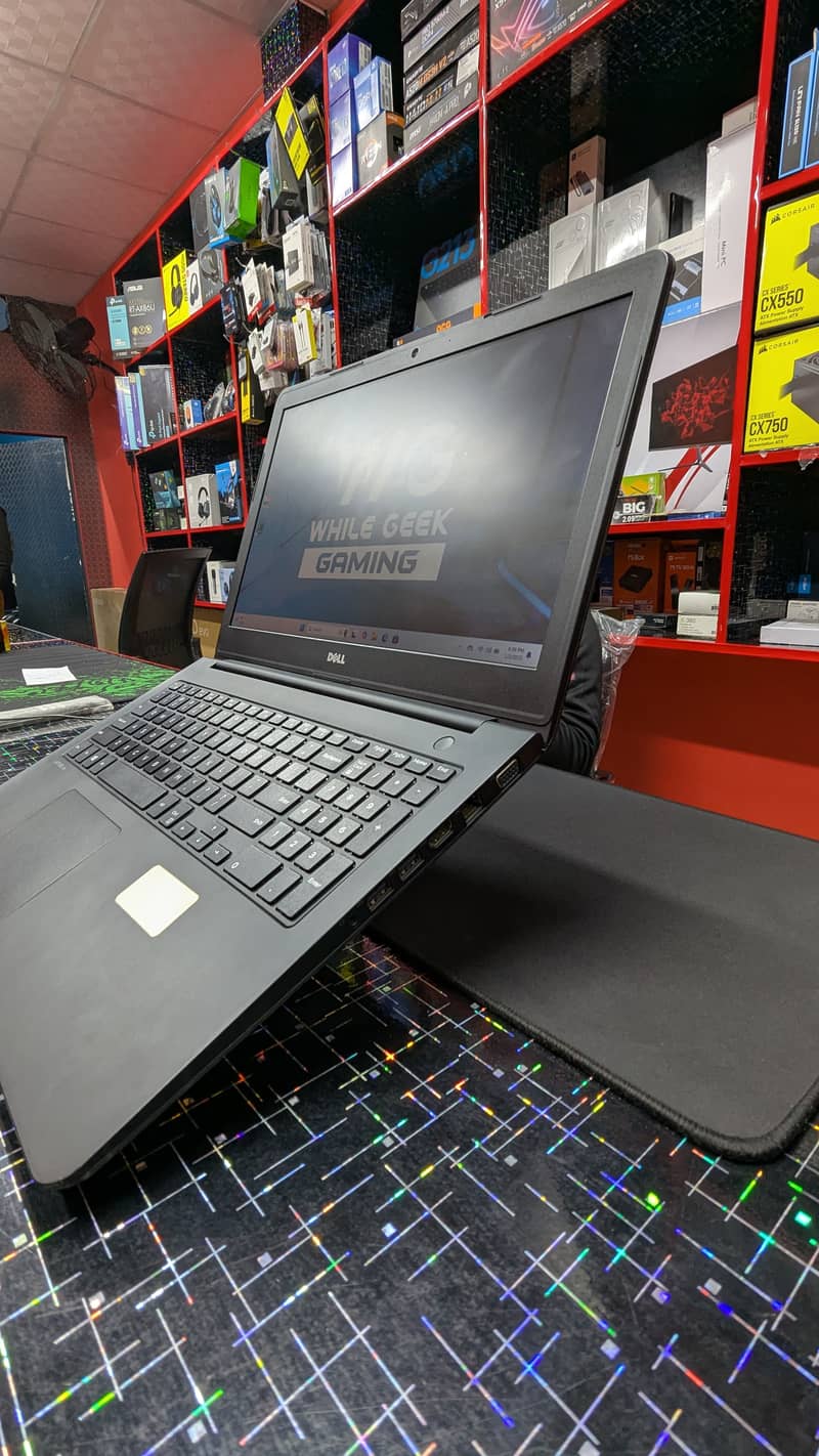 Dell Latitude 3550 | Core i3-4005U | Great Condition 1