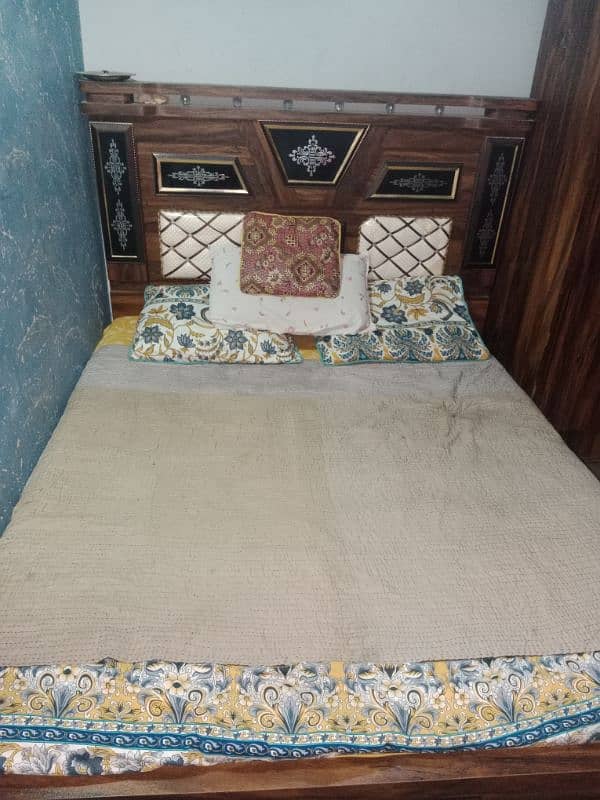 Dressing Table bed king size almari 1