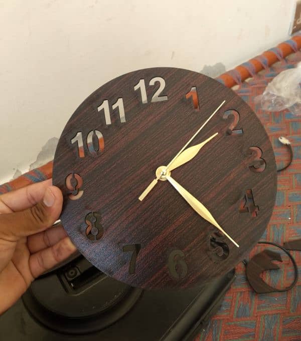 All Beautiful wall clock Available 5