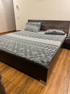 DOUBLE BED WITH SIDE TABLES AND DRESSING