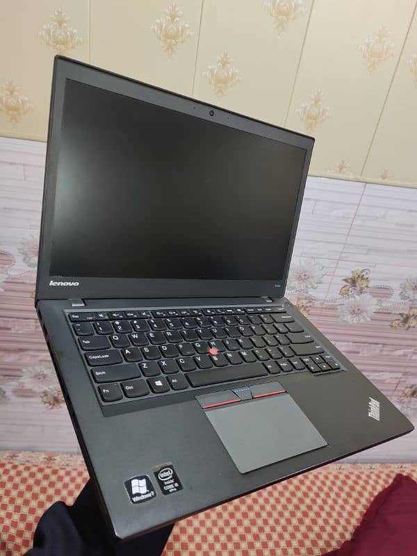 Lenovo Thinkpad T450s Core i5-5th Generation 4GB RAM 128 GB SSD 2