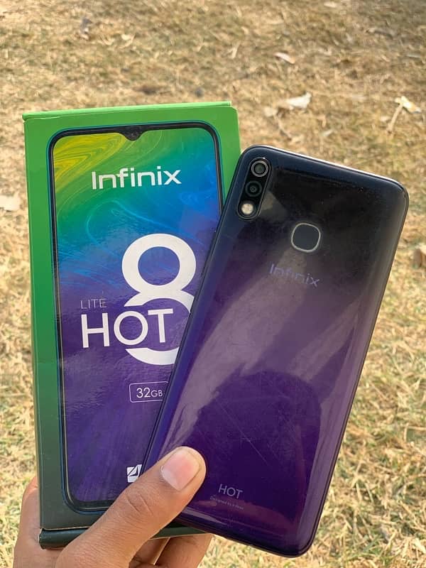 Infinix Hot8 1