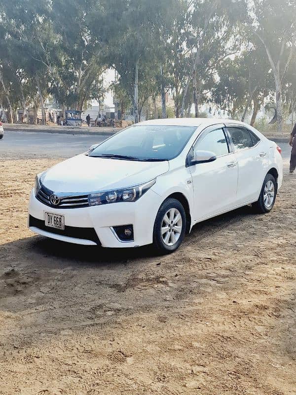 Toyota Corolla Altis 1.6 2015 2