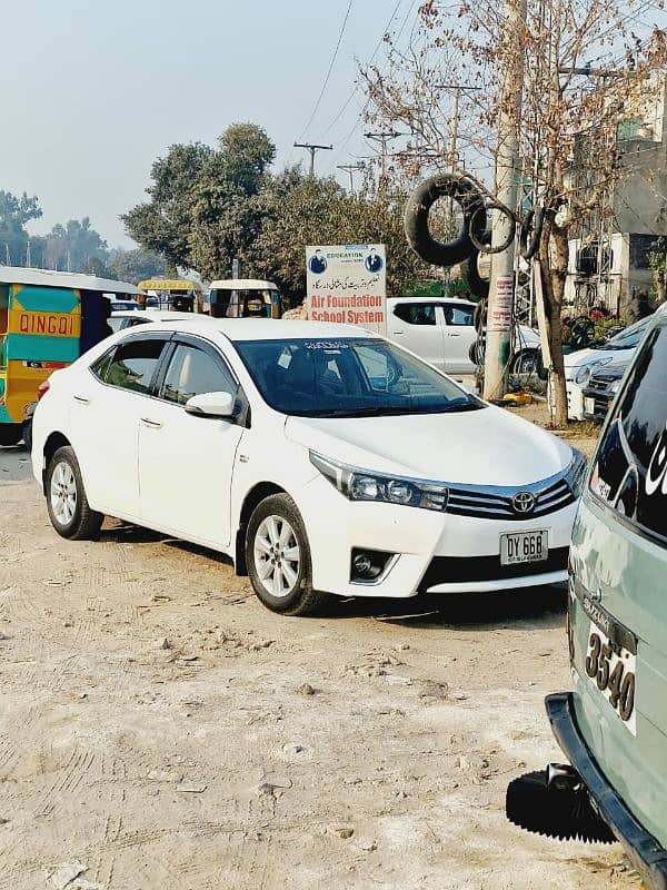 Toyota Corolla Altis 1.6 2015 11