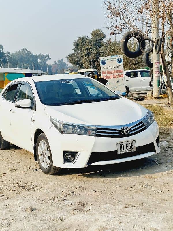 Toyota Corolla Altis 1.6 2015 12