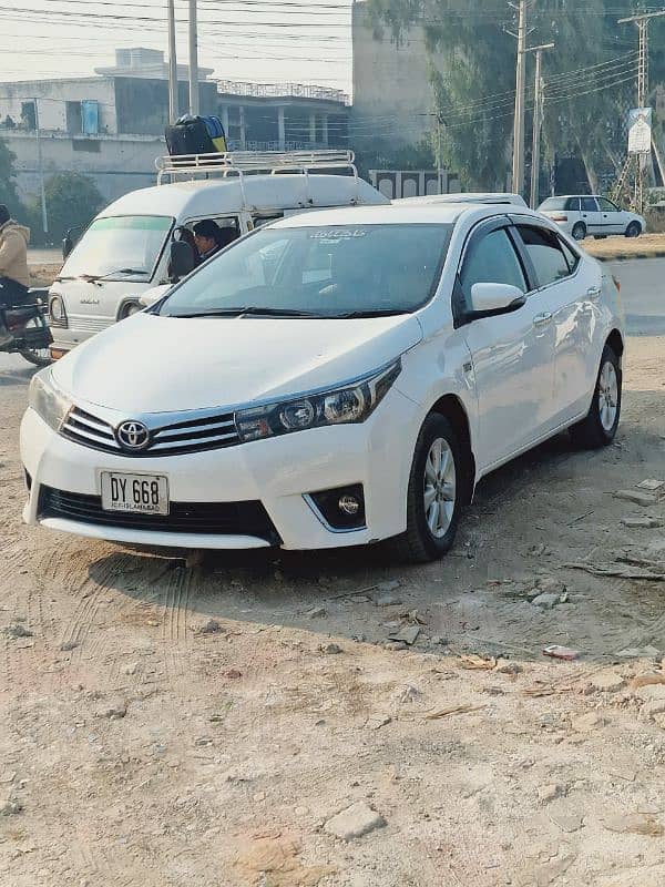 Toyota Corolla Altis 1.6 2015 13