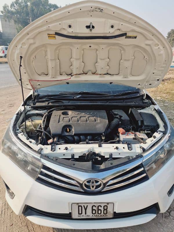 Toyota Corolla Altis 1.6 2015 14