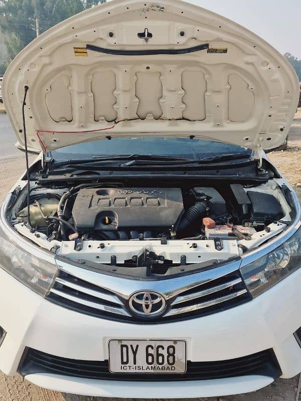 Toyota Corolla Altis 1.6 2015 15