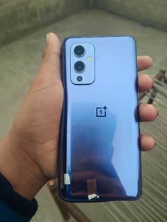 Oneplus 9 Dual Sim 12/256 minor back crack