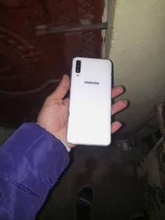 Samsung A70