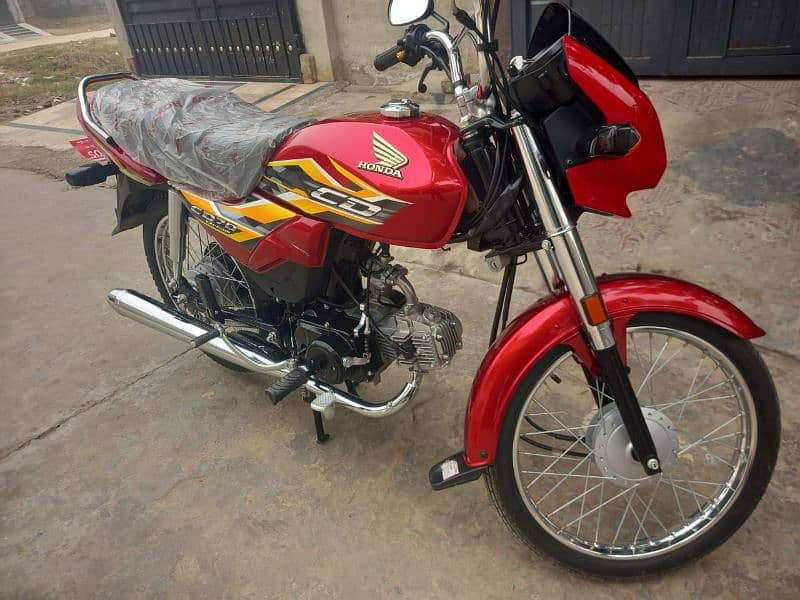 Honda CD 70 Dream 3