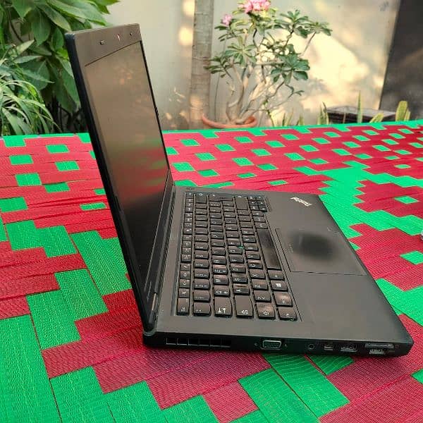 Lenovo laptop core i5 4th gen 0