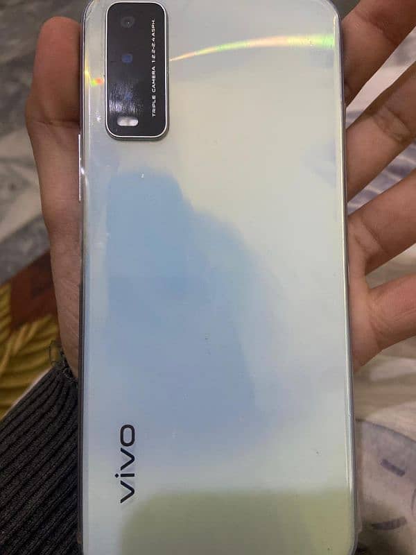 Vivo y20 2021 4gb ram 64 GB rom 11