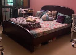 king size bed with mattress