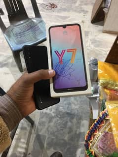 y7 prime 2019